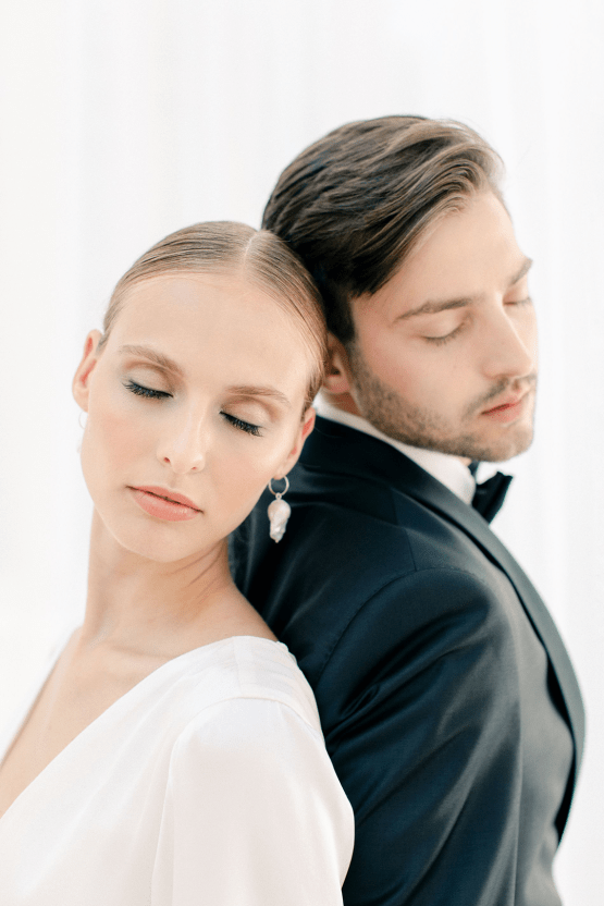 Artistic and Modern All White Wedding Design – DIE PULVERFABRIK ROTTWEIL – EWIGMEIN – Bridal Musings 18