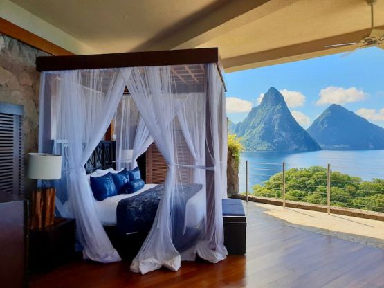 Jade Mountain - 20 suites de hotel de luna de miel de lujo con piscinas privadas 2022 - Bridal Reflections 3
