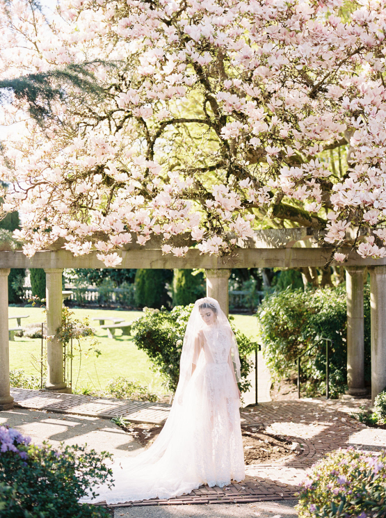 Inspiración vintage para la boda de la era Victoria en Hycroft Manor - Samin Photography - Bridal Reflections 37