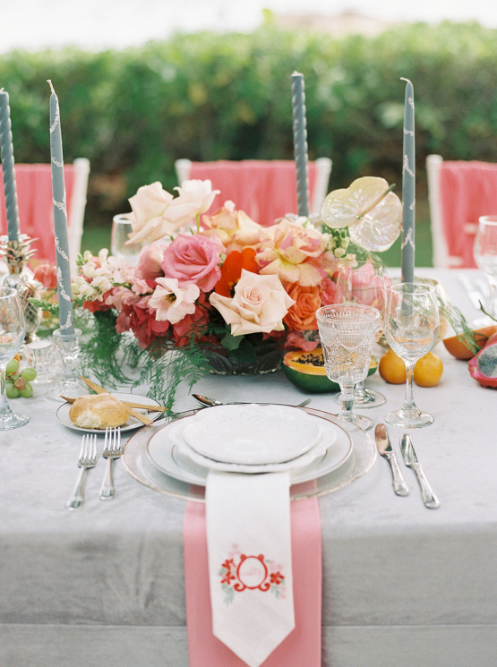 Coral Wedding Inspiration in Hawaii – AnnaB Events – Alice Ahn – Bridal Musings 19