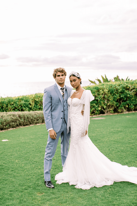 Coral Wedding Inspiration in Hawaii – AnnaB Events – Alice Ahn – Bridal Musings 28