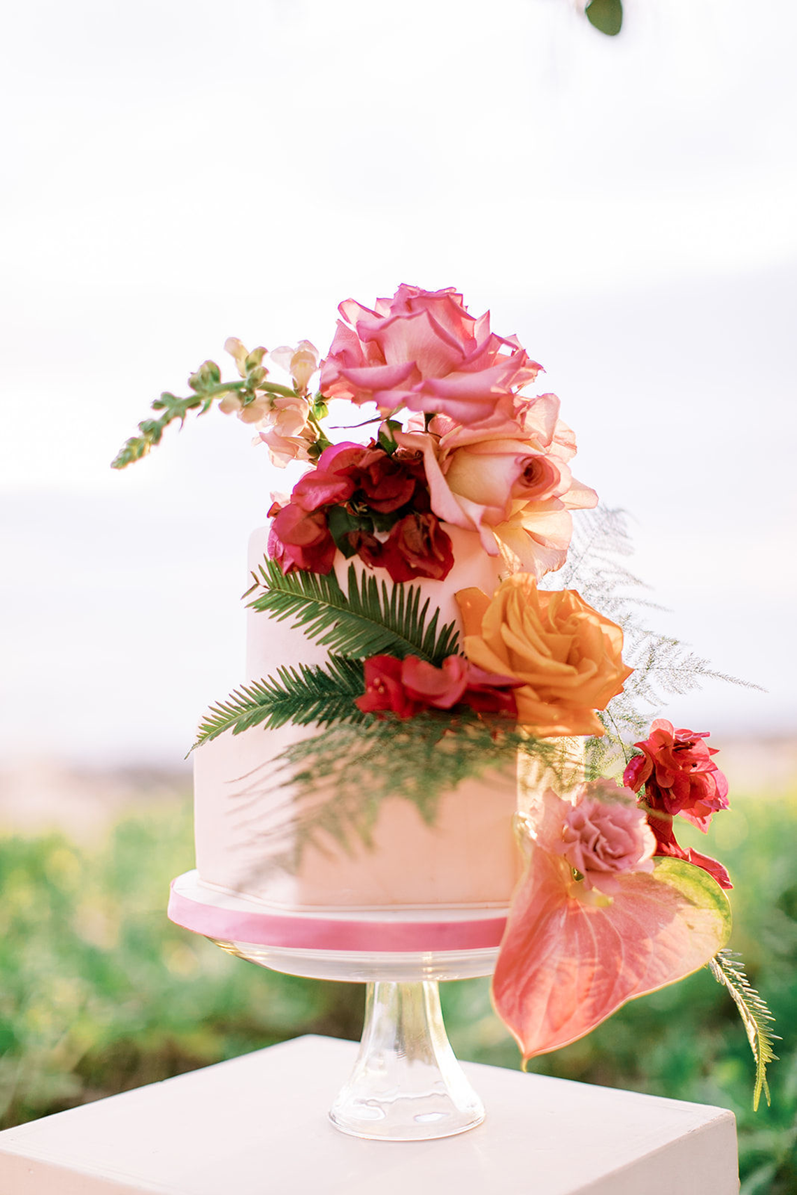 Coral Wedding Inspiration in Hawaii – AnnaB Events – Alice Ahn – Bridal Musings 33