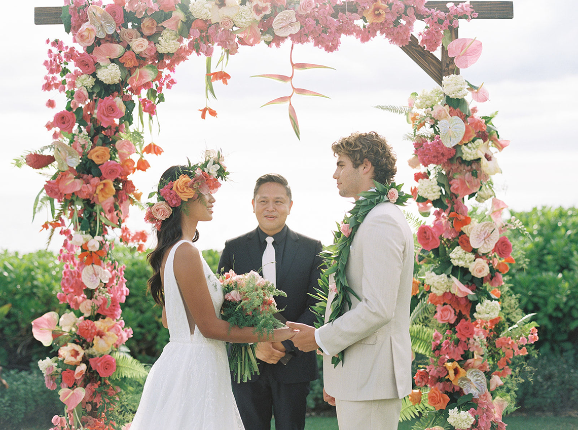 Coral Wedding Inspiration in Hawaii – AnnaB Events – Alice Ahn – Bridal Musings 50