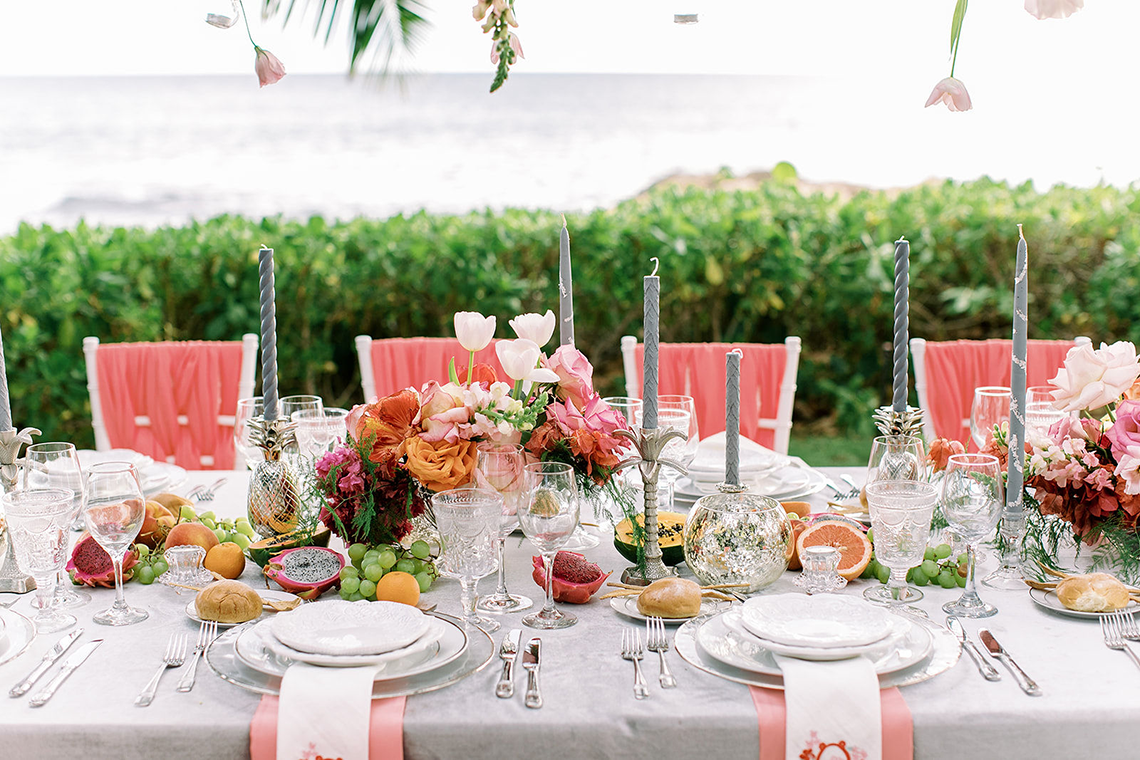 Coral Wedding Inspiration in Hawaii – AnnaB Events – Alice Ahn – Bridal Musings 51