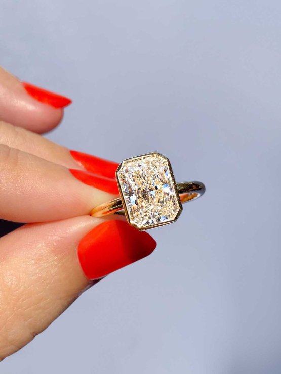 Anillos de boda con diamantes éticos de Frank Darling - Cuestionario sobre anillos de compromiso 2022 - 11 reflexiones sobre bodas