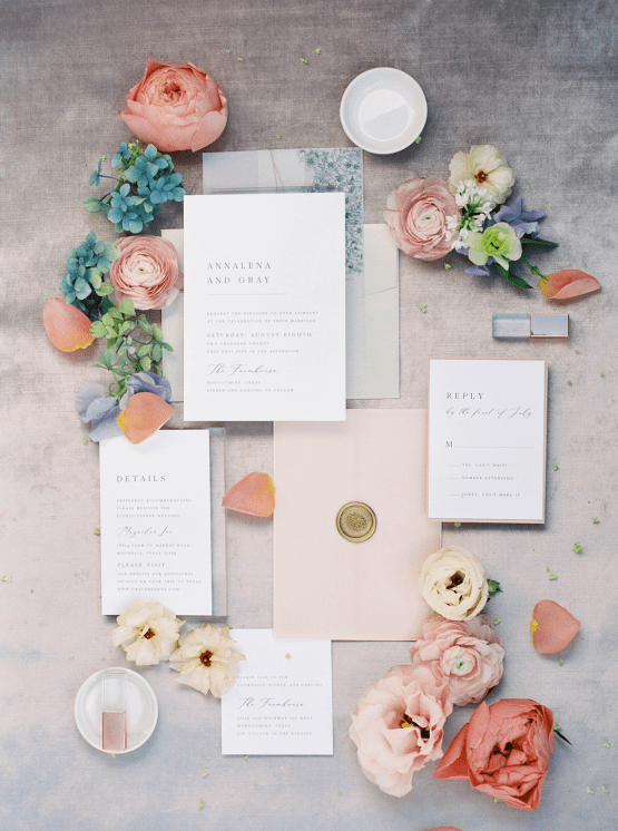 How to Incorporate Pantone Color of the Year Very Peri into Your Wedding 2022 – Bridal Musings – iamlatreuo photo – Wild and Behold Florals 28