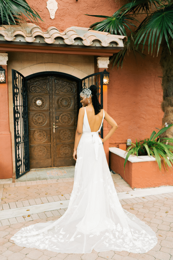 Glamorous Thalatta Summer Miami Wedding - Fotografía Donna Irene - Vestido de novia A La Robe - Reflexiones nupciales 28