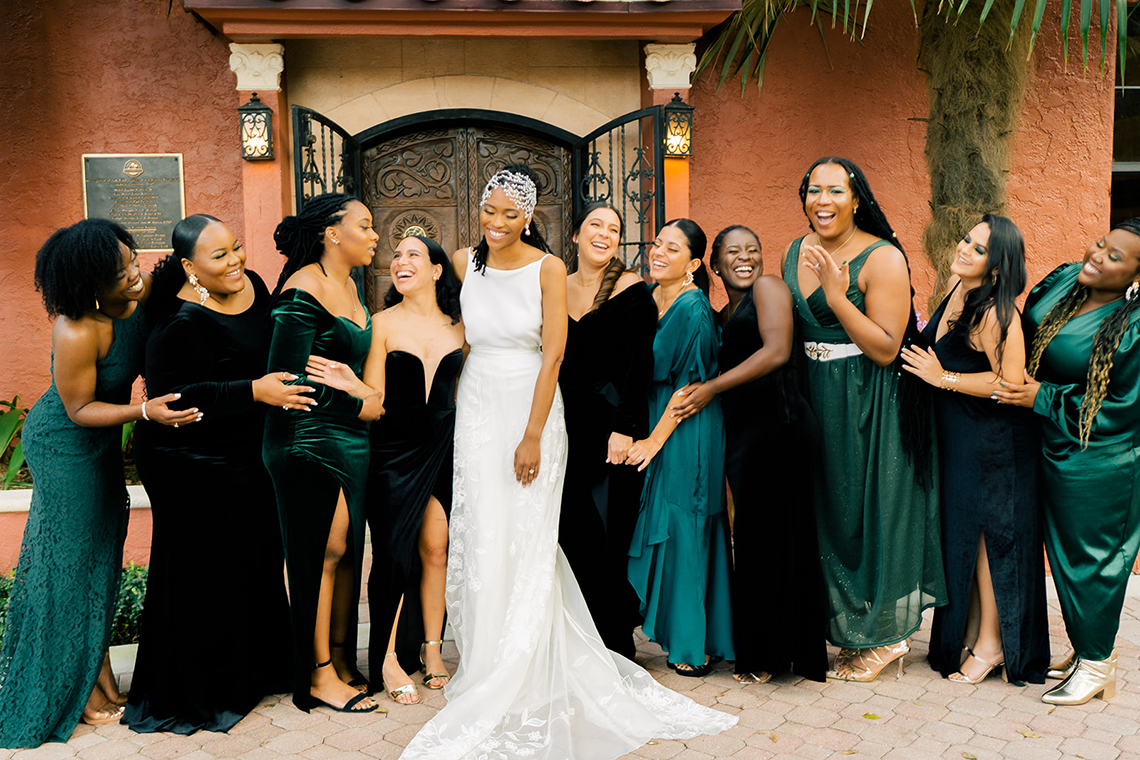 Glamorous Thalatta Summer Miami Wedding - Fotografía Donna Irene - Vestido de novia A La Robe - Reflexiones nupciales 3