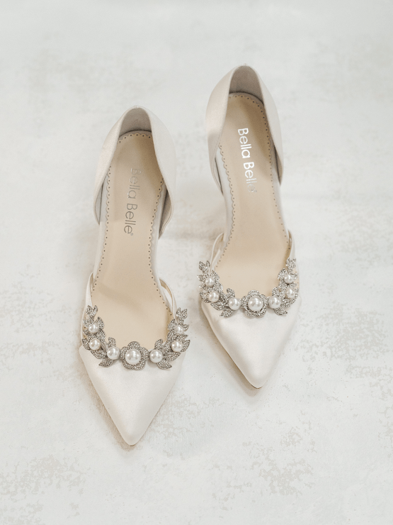 How to Pose for the Perfect Wedding Shoe Photo – Bella Belle Shoes – Laura Gordon – Bridal Musings 14