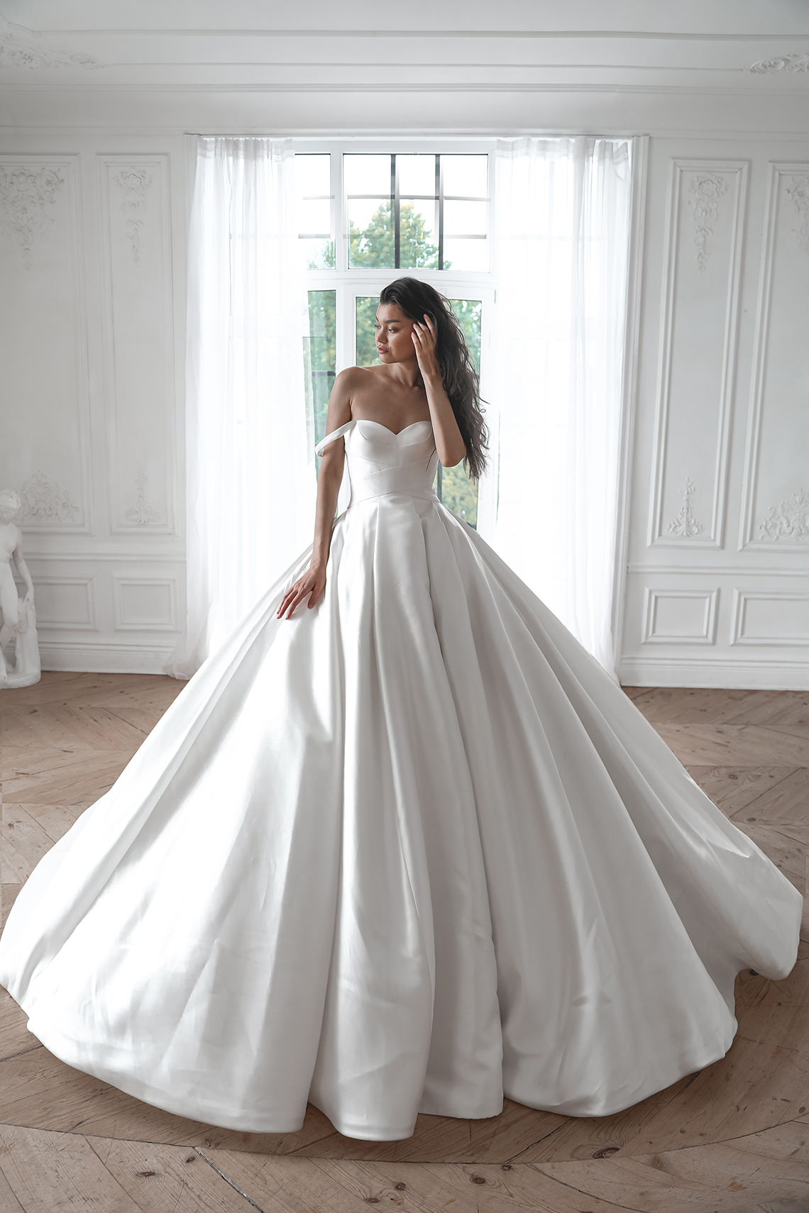 Olivia Bottega Lightweight Comfortable Romantic Wedding Dresses 2022 – Bridal Musings – Classic Mikado Ball Gown Priscilla – 5