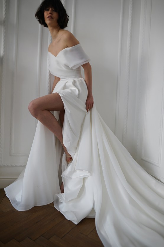 Olivia Bottega Lightweight Comfortable Romantic Wedding Dresses 2022 – Bridal Musings – Extra Convertible Organza Front Slit Wedding Dress Audrey Sunset Shade – 1