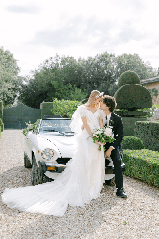 Villa Cetinale Italian Wedding Inspiration Featuring Lemon Decor and Ruffled Wedding Dress – Redamancy Photo and Film – AMV Weddings – Bridal Musings 6