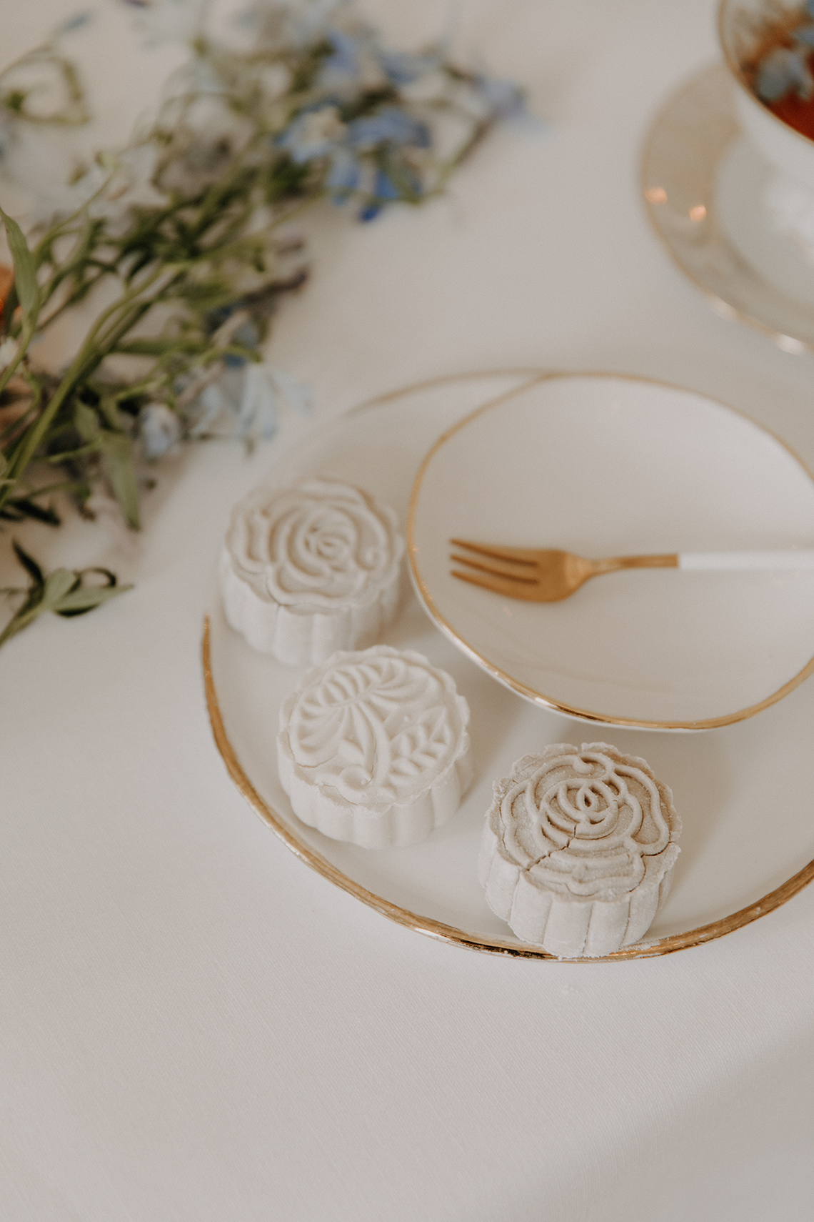 Modern and Luxurious Vietnamese Tea Ceremony Wedding Inspiration – Phan Nhat Minh – Bridal Musings 18