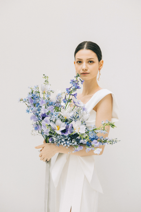 Frosty Blue Modern Seattle Wedding Inspiration – Kelly Kang – Bridal Musings 28