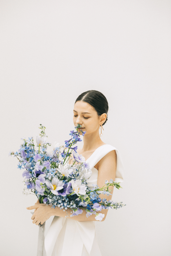 Frosty Blue Modern Seattle Wedding Inspiration – Kelly Kang – Bridal Musings 29