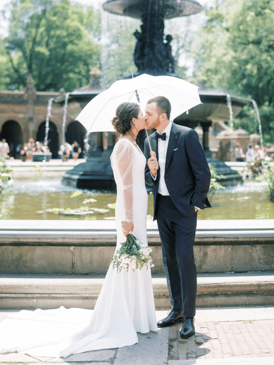 Elegant New York City Rooftop Wedding – Liz Andolina Photography – Bridal Musings 32