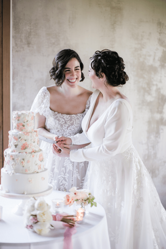 Feminine Same Sex Cottagecore Wedding Inspiration – Cedarmont Farm – Jen Creed 18