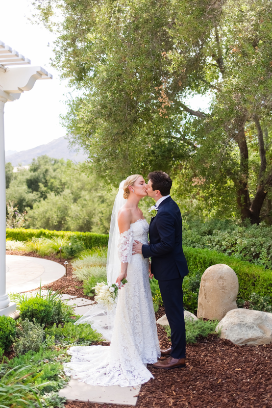 Gorgeous Floral-filled Jewish Wedding – Erin Marton – Bridal Musings 15