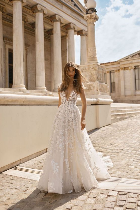 Pre Owned Wedding Dresses – Best Places to Buy Used Wedding Dresses Online 2022 – Bridal Musings 3